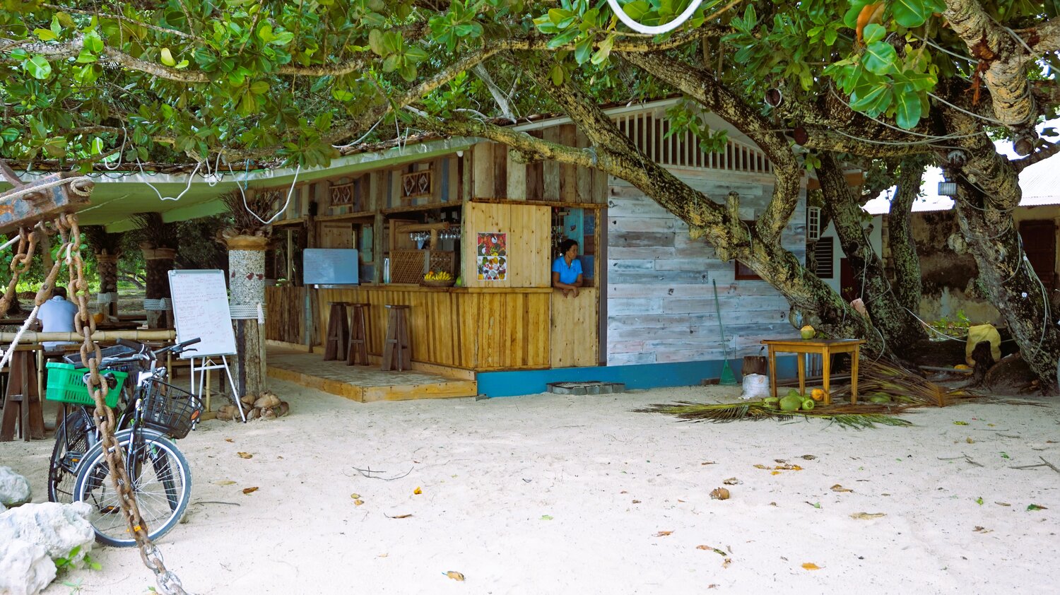 Old Pier Cafe La Digue | © Constanze Schwarz